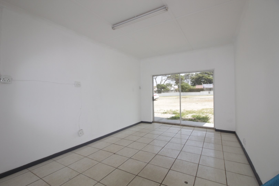 4 Bedroom Property for Sale in Jeffreys Bay Central Eastern Cape